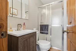 665 Illinois Blvd, Hoffman Estates, IL 60169 - Photo 31