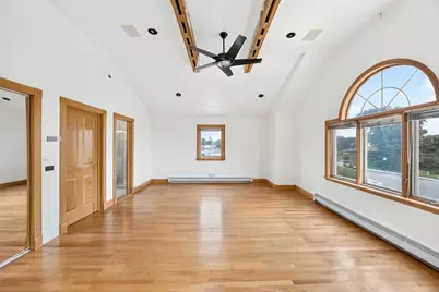 8732 S East End Avenue, Chicago, IL 60617 - Photo 15