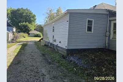 106 NW 5th Avenue, Aledo, IL 61231 - Photo 9
