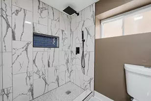 8817 S Parnell Ave, Chicago, IL 60620 - Photo 21