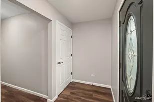 900 Cochrane Ave, Joliet, IL 60436 - Photo 3