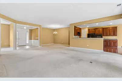 2519 Edgewater Drive, Elgin, IL 60124 - Photo 5