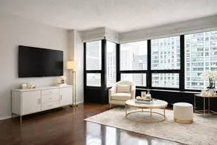 30 E Huron St, Chicago, IL 60611 - Photo 3