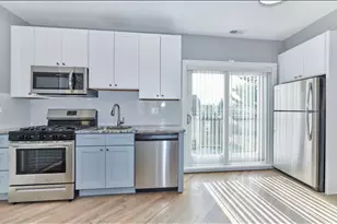 5703 W Seminole St, Chicago, IL 60646 - Photo 5