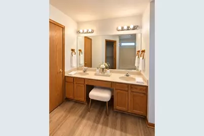 732 Robertson Road, South Elgin, IL 60177 - Photo 23