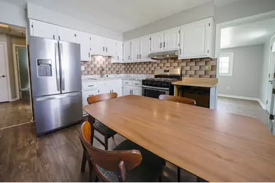 8240 S Octavia Avenue, Bridgeview, IL 60455 - Photo 5