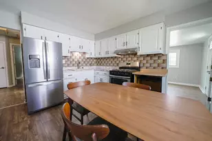 8240 S Octavia Ave, Bridgeview, IL 60455 - Photo 5