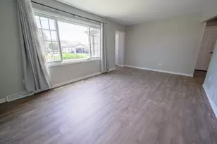 8240 S Octavia Ave, Bridgeview, IL 60455 - Photo 3