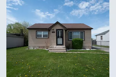 8240 S Octavia Avenue, Bridgeview, IL 60455 - Photo 1