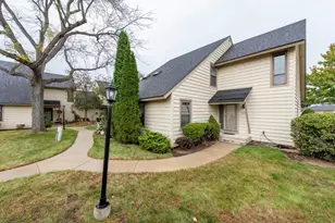 617 Whitney Ct, Gurnee, IL 60031 - Photo 3