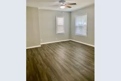 811 S Elm Avenue, Kankakee, IL 60901 - Photo 9