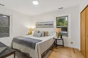 136 Clyde Ave, Evanston, IL 60202 - Photo 11
