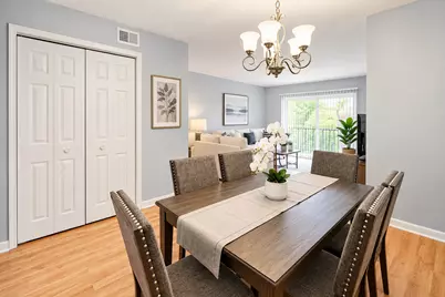 916 S Plum Grove Road #224, Palatine, IL 60067 - Photo 3