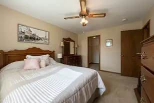 801 Timber Pl, New Lenox, IL 60451 - Photo 9