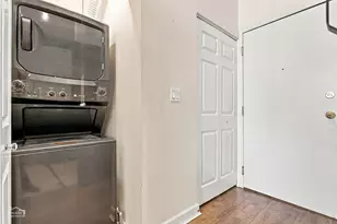 400 W Ontario St, Chicago, IL 60654 - Photo 19