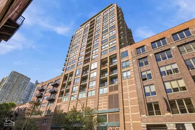 400 W Ontario Street #707, Chicago, IL 60654 - Photo 1