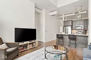 400 W Ontario St, Chicago, IL 60654 - Photo 7