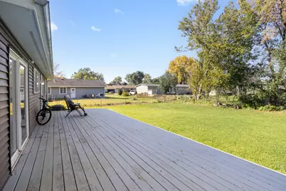 2412 W Fairview Lane, McHenry, IL 60051 - Photo 19