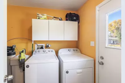 2412 W Fairview Lane, McHenry, IL 60051 - Photo 15