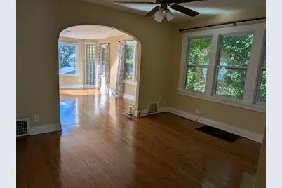 34955 N Augustana Avenue, Ingleside, IL 60041 - Photo 9