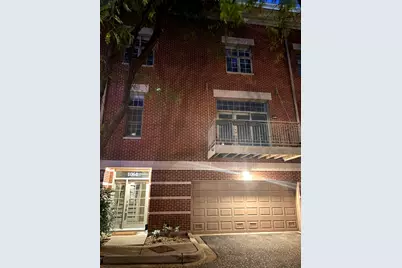 1064 W Chestnut Street, Chicago, IL 60642 - Photo 1