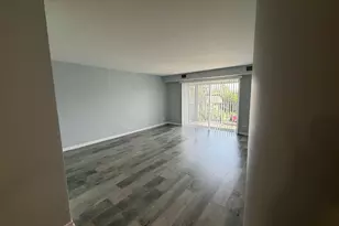 4500 Beau Monde Dr, Lisle, IL 60532 - Photo 11