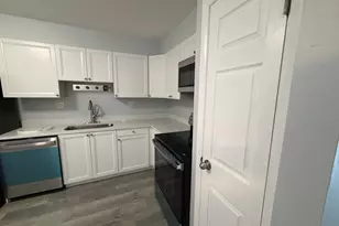 4500 Beau Monde Dr, Lisle, IL 60532 - Photo 5