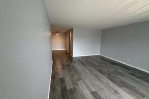 4500 Beau Monde Dr, Lisle, IL 60532 - Photo 13