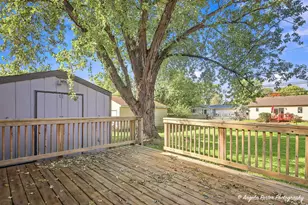 1815 Beach Rd, McHenry, IL 60050 - Photo 15