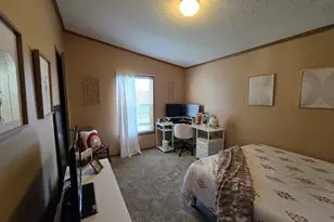 928 Holly Dr, Manteno, IL 60950 - Photo 17