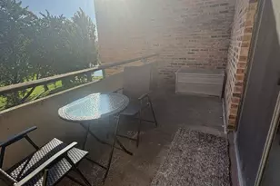 1919 Prairie Square, Schaumburg, IL 60173 - Photo 11