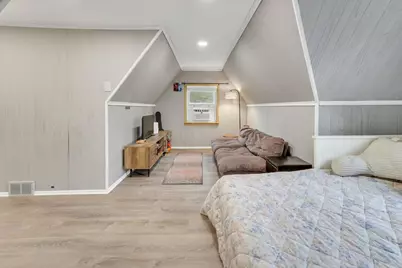6219 W Holbrook Street, Chicago, IL 60646 - Photo 27