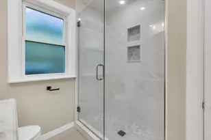 6219 W Holbrook St, Chicago, IL 60646 - Photo 17