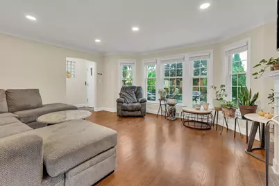 6219 W Holbrook Street, Chicago, IL 60646 - Photo 5