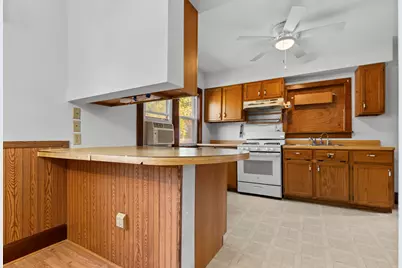 408 Daisyfield Road, Rockford, IL 61102 - Photo 11