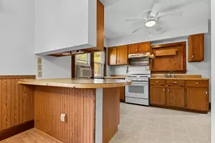 408 Daisyfield Rd, Rockford, IL 61102 - Photo 11