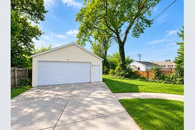 1813 Fargo Avenue, Des Plaines, IL 60018 - Photo 19