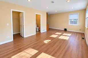 1813 Fargo Ave, Des Plaines, IL 60018 - Photo 9
