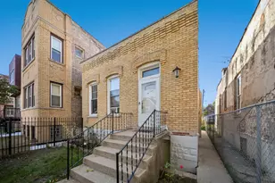 1340 N Hamlin Ave, Chicago, IL 60651 - Photo 3