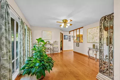 400 E Thacker Street, Hoffman Estates, IL 60169 - Photo 3