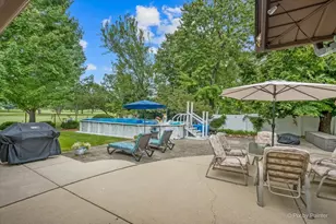 400 E Thacker St, Hoffman Estates, IL 60169 - Photo 23