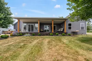 37 River, Downs, IL 61736 - Photo 35