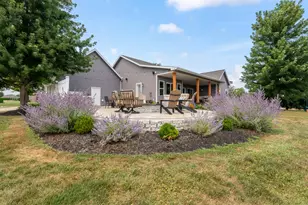37 River, Downs, IL 61736 - Photo 37
