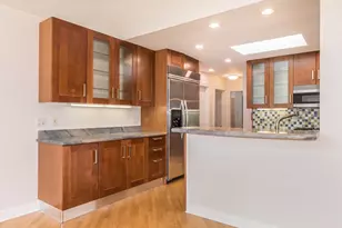 924 Brookline Ln, Park Ridge, IL 60068 - Photo 11