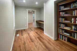 217 Washington St, Woodstock, IL 60098 - Photo 9