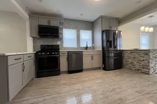 6848 W 96th St, Oak Lawn, IL 60453 - Photo 3