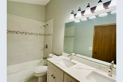 1344 Queensgreen Circle, Naperville, IL 60563 - Photo 11