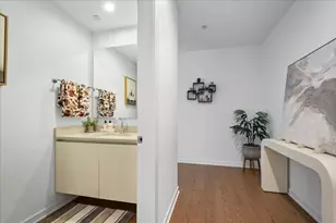 1648 W Division St, Chicago, IL 60622 - Photo 13