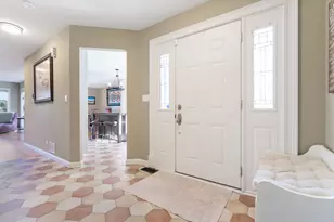 1304 Shire Cir, Inverness, IL 60067 - Photo 3