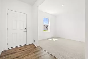 385 Danforth Dr, Oswego, IL 60543 - Photo 3